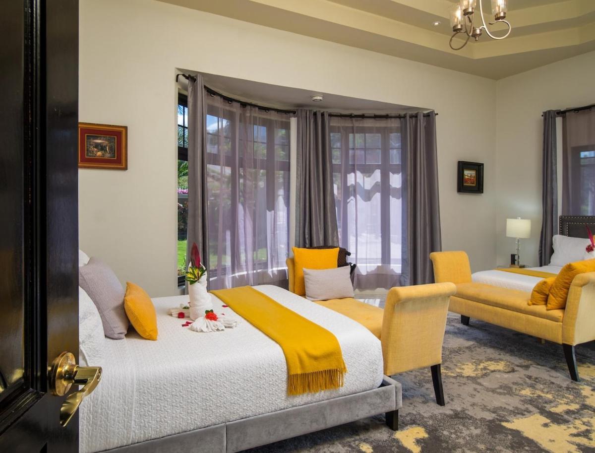 Villa Mimosa Jamaica Exclusive Luxury Stay- Resort Vibe Discovery Bay Buitenkant foto