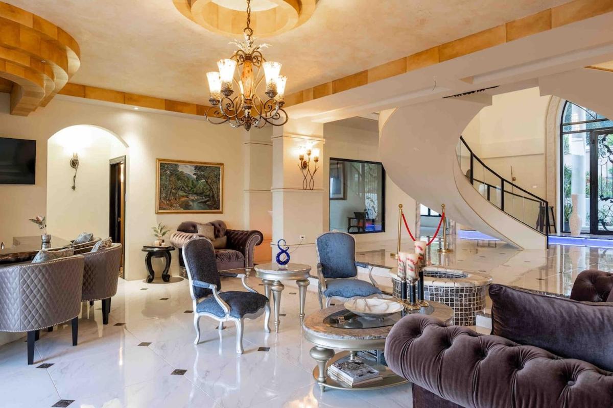 Villa Mimosa Jamaica Exclusive Luxury Stay- Resort Vibe Discovery Bay Buitenkant foto