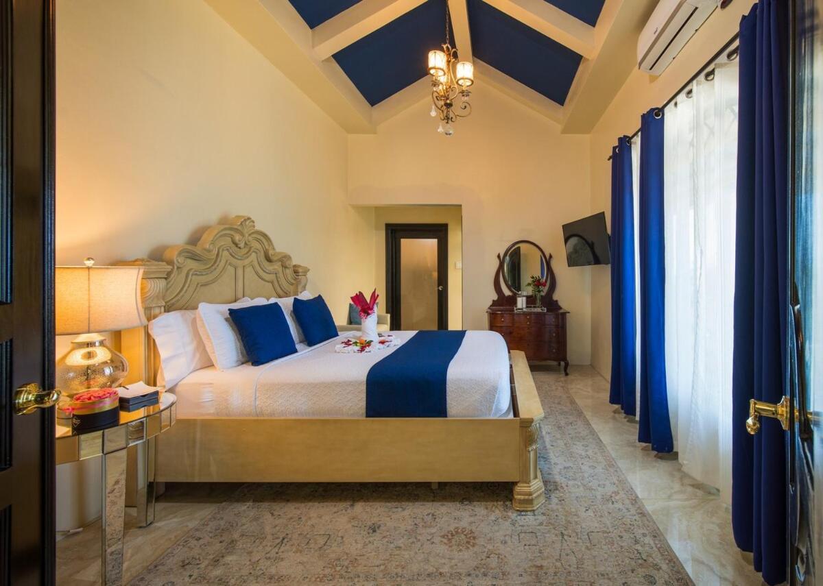 Villa Mimosa Jamaica Exclusive Luxury Stay- Resort Vibe Discovery Bay Buitenkant foto